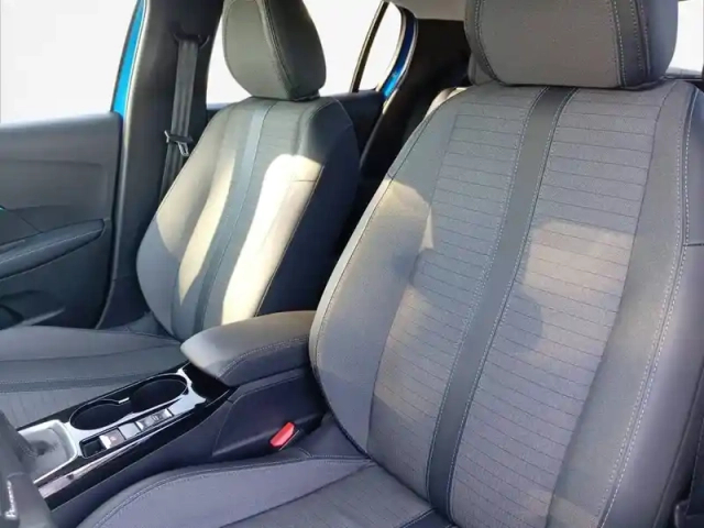 Peugeot 208 puretech 100 s&amp;s bvm6 — photo 11