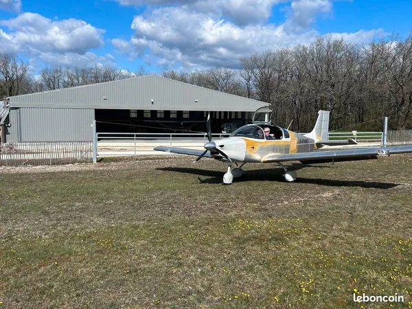 Location place hangar pour avion & ULM & activité commerciales