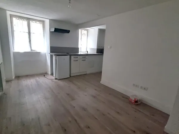 Studio de 28m2 hypercentre Thann à louer