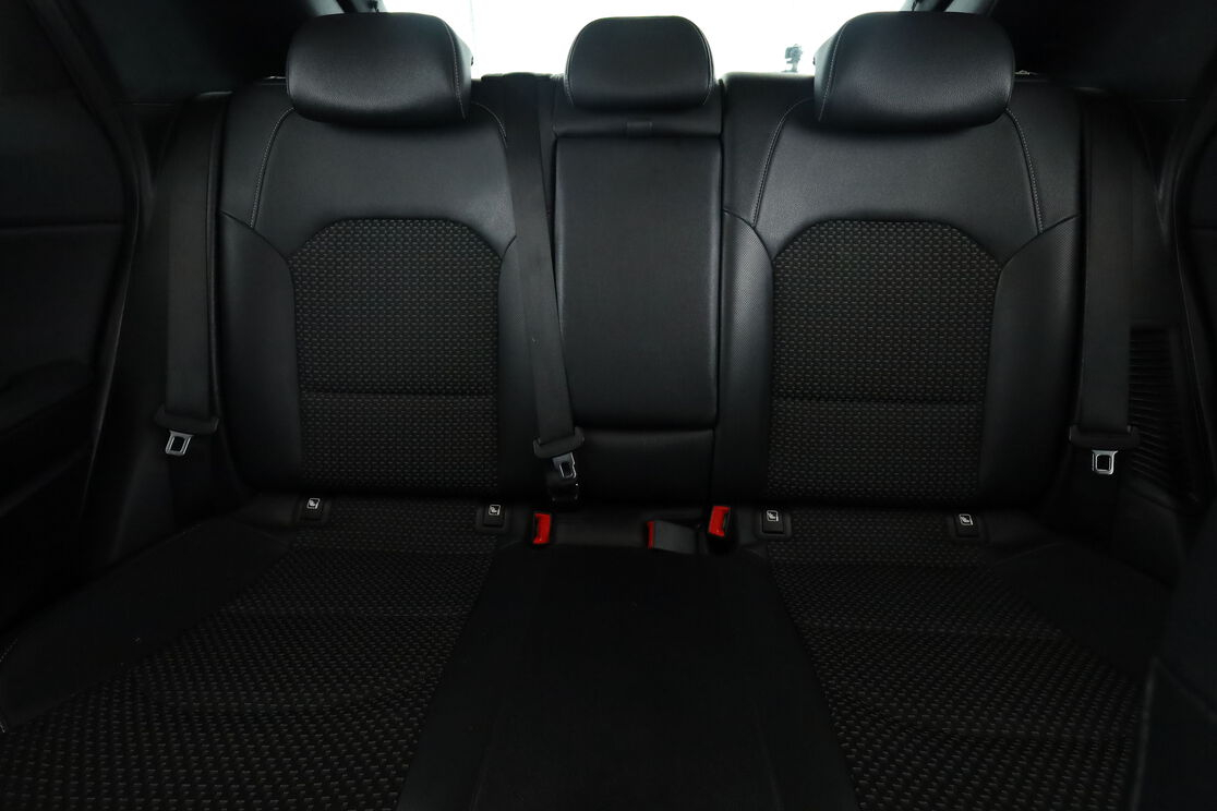 Kia XCeed 1.6 GDi ISG PHEV Active DCT6 — photo 14