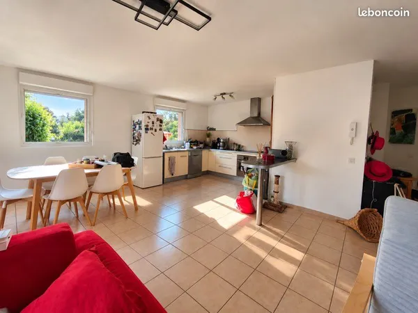 Appartement P4 terrasse jardin
