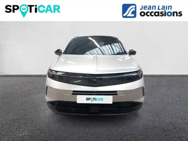Opel Grandland 1.2 turbo hybrid 145 ch e-dct6 — photo 2