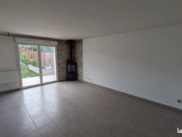 Villa T4 avec jardin dans une résidence sécurisée