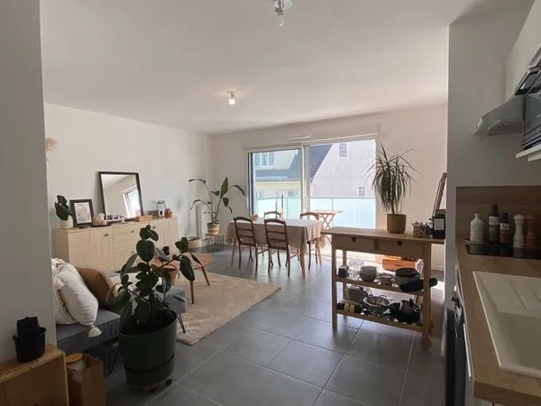 T2 récent avec balcon et parking - Nantes Hauts-Pavés - Pinel Zone A