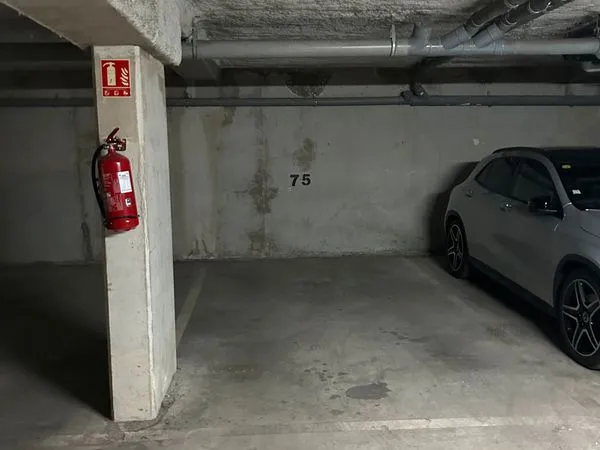Location place de parking centre de Romainville
