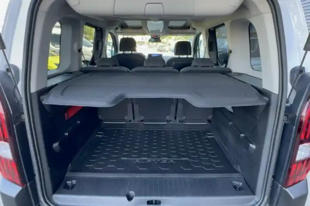 Peugeot Rifter m bluehdi 130 s&amp;s eat8 5pl — photo 11