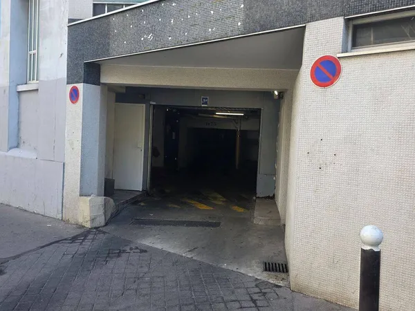 Parking 9 m²