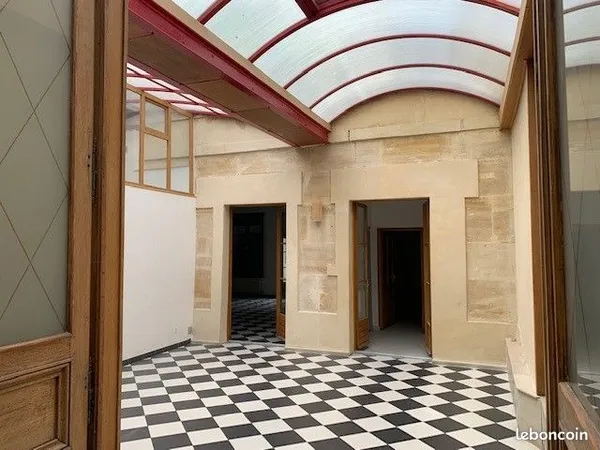 Appartement 6 pièces 206 m²