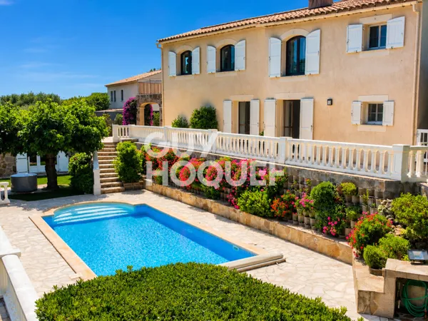 MAISON À VENDRE DE 7 PIÈCES DE 160,00 M²