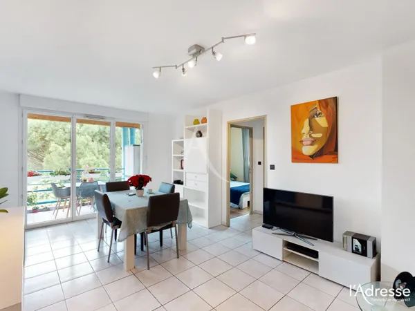 COLOMIERS PERGET Charmant appartement T3 + 2 parkings + Piscine.