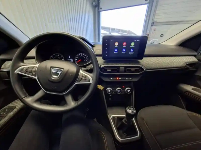 Dacia Sandero tce 90 — photo 11