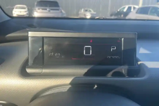 Citroën C4 cactus puretech 110 s&amp;s eat6 — photo 14