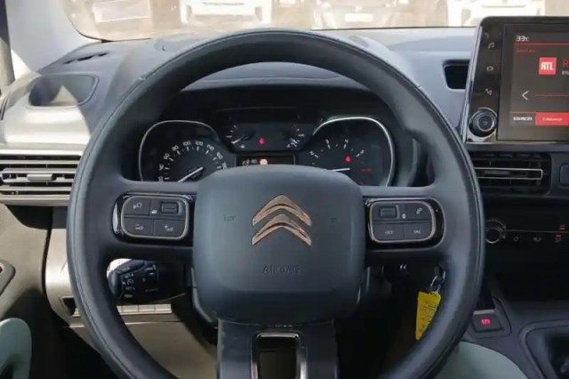 Citroën Berlingo taille m puretech 110 s&amp;s bvm6 — photo 17