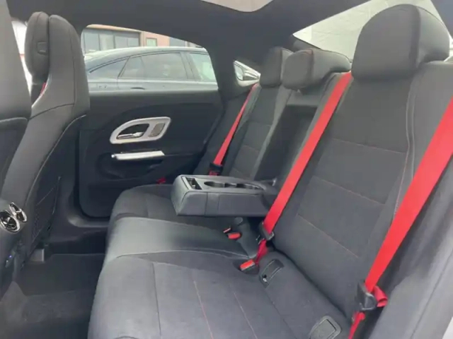 Mercedes Cla 200 amg line — photo 13