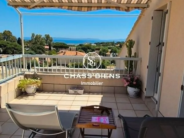 Le lavandou - saint-clair | duplex vue mer avec rooftop privatif