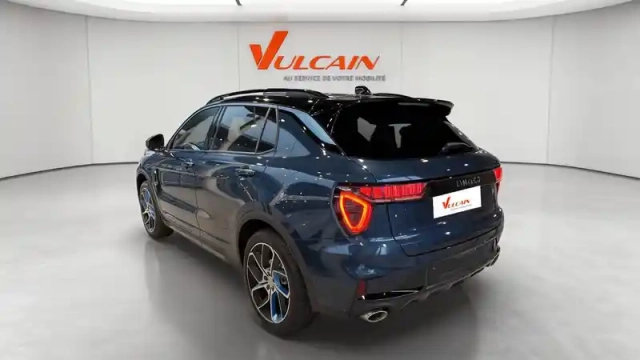 Lynk&Amp;Co 01 1.5 phev 261 ch dcth7 — photo 11
