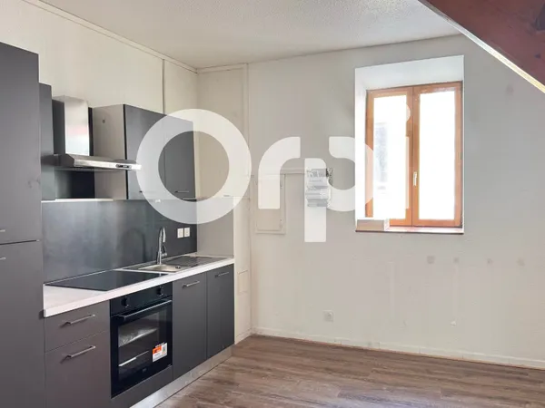 Bureau 3 pièces 111 m²