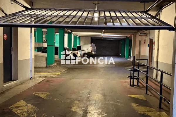 Parking 11 m²