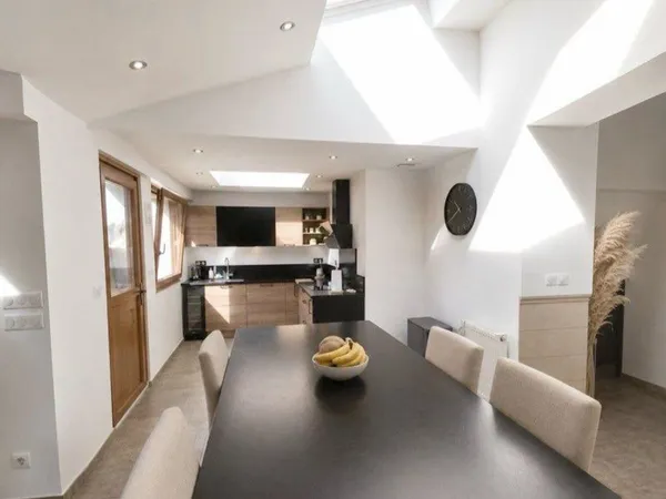 Maison 5 pièces 159m2