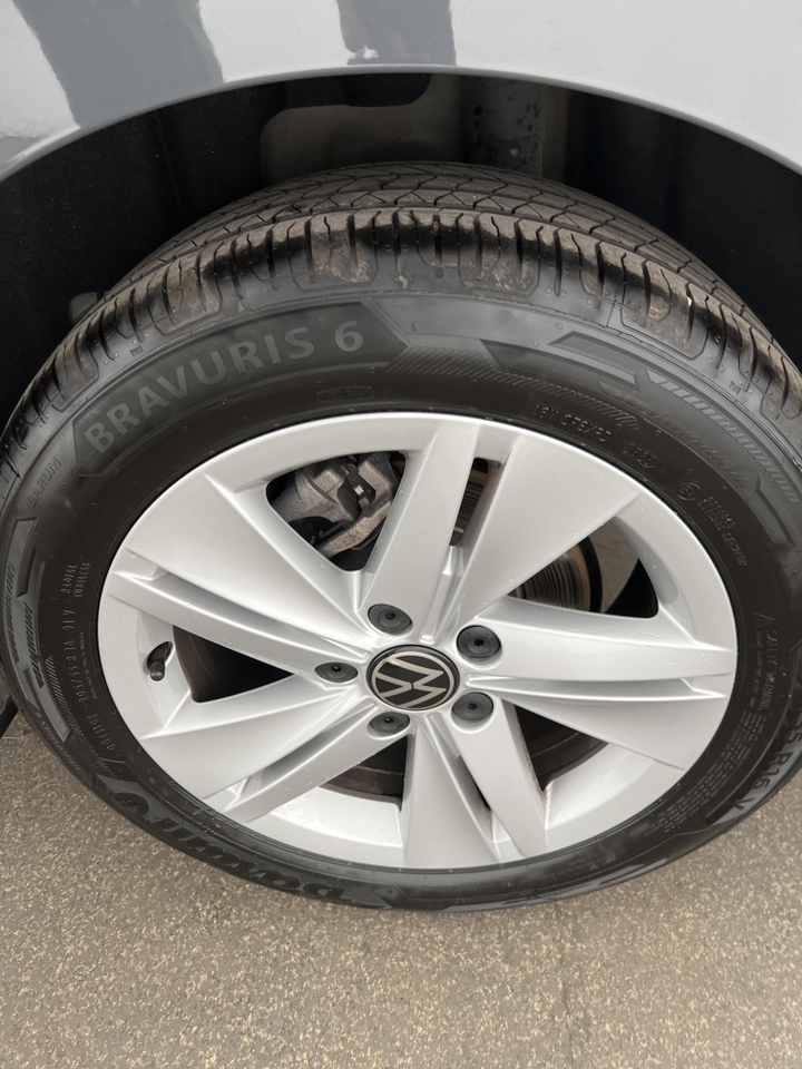 Volkswagen Golf 8 — photo 49