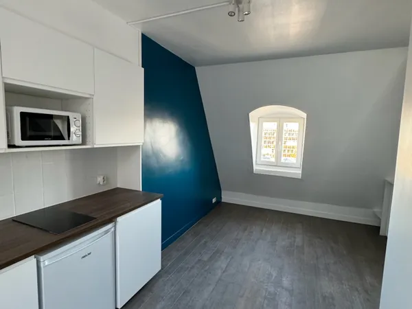 Loue studio meublé 14m² Paris 17ème