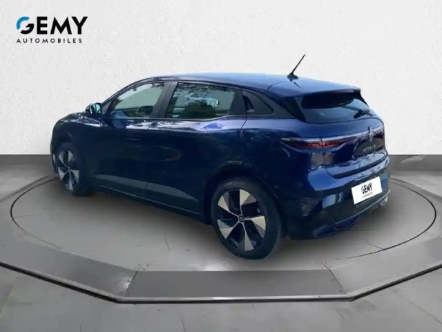 Renault Megane e-tech ev60 220 ch optimum charge — photo 7