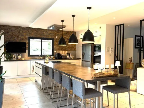 Maison 7 pièces 212 m2