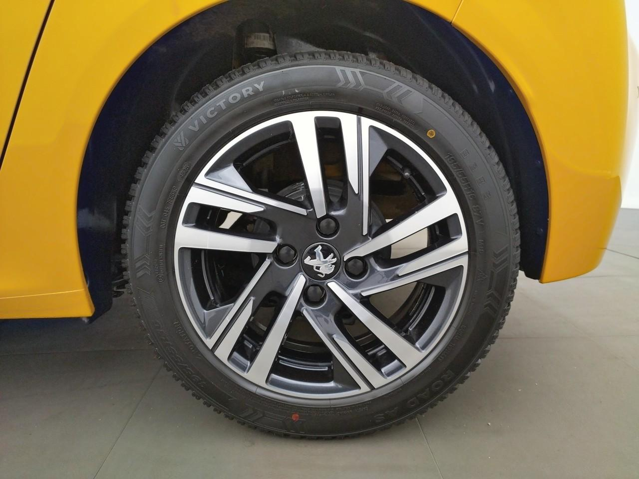 Peugeot 208 puretech 100 s&s bvm6 style — photo 16