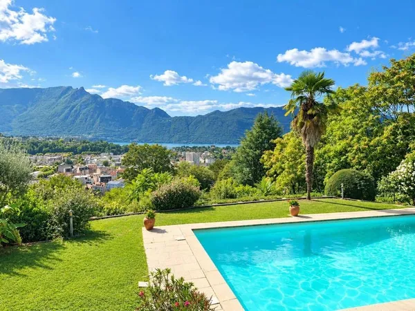 Maison 5 pièces 182 m²