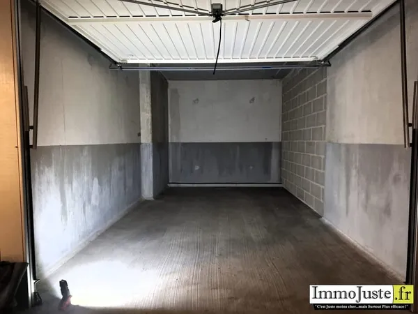 Box de stationnement privé en sous-sol sécurisé
