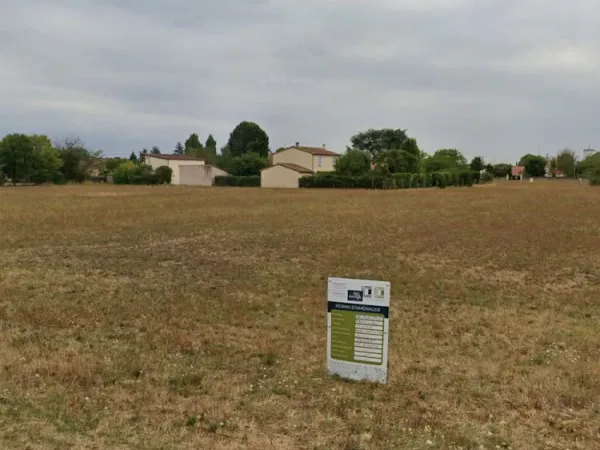 Terrain 658 m²