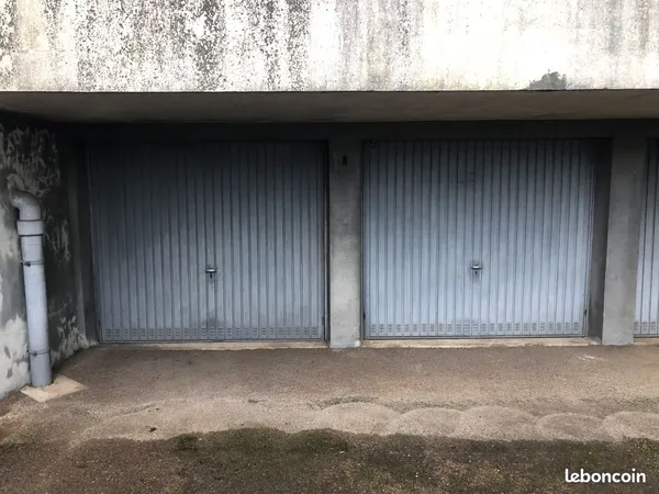 Vds deux garages