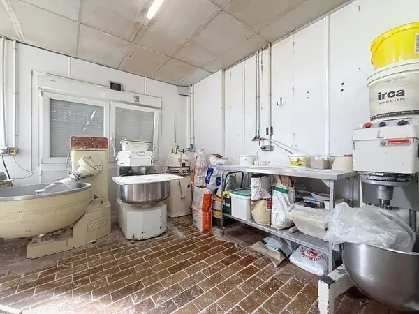 Boulangerie 220 m²