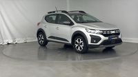 Dacia Sandero 1.0 TCe 110ch Stepway Expression — photo 3