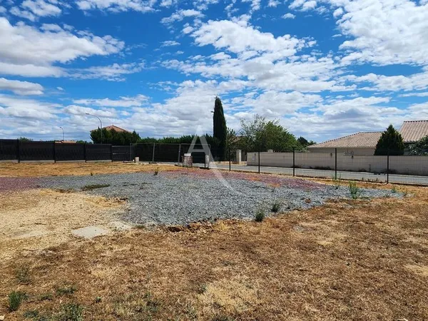 Terrain 742 m² VIVONNE