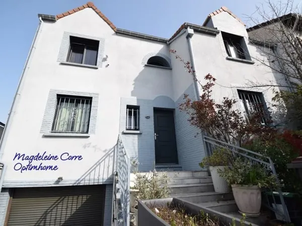Maison familiale récente 160m² + sous-sol complet  jardin - 6 chambres  DPE B  Métro Ligne 14 et 