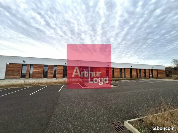 Bureaux 414 m² CHÂTEL-GUYON