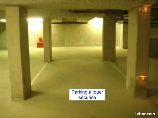 Garage/place de stationnement à louer