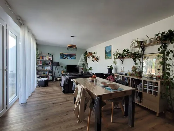Maison de plain-pied 2 pièces 52 m²