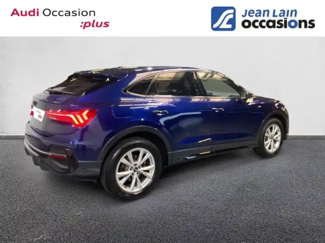 Audi Q3 sportback 35 tfsi 150 ch s tronic 7 — photo 5