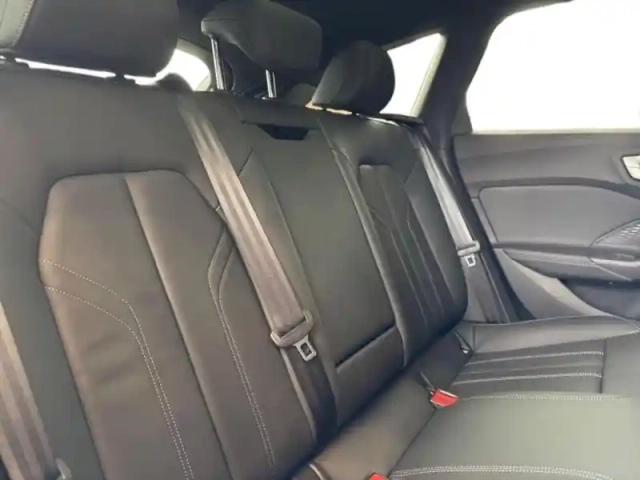 Audi A5 avant 2.0 e-hybrid 299ch s line quattro s tronic 7 — photo 8