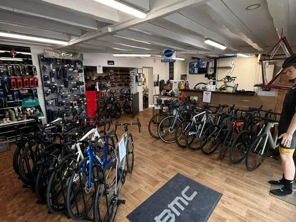 Local commercial 81 m²