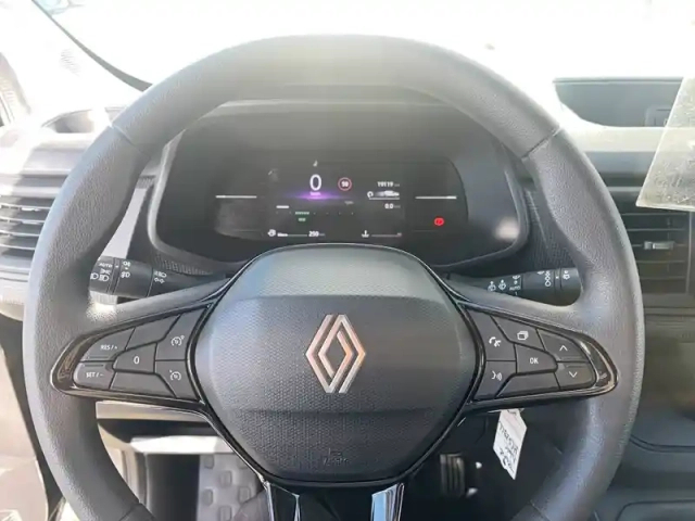Renault Trafic blue dci 150 — photo 13