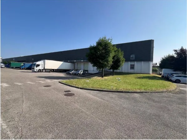 Local d'activité 9924 m²