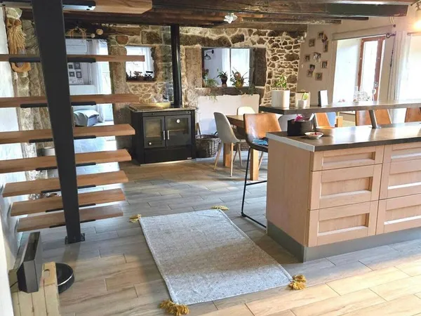 Maison 11 pièces 280 m²