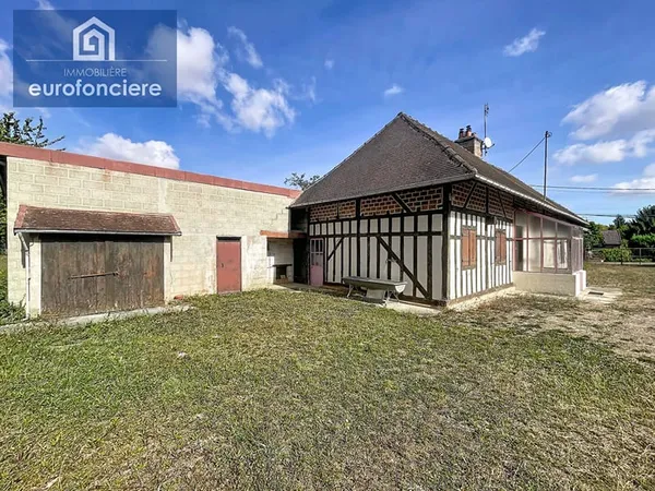 ST POUANGE, AUTHENTIQUE FERMETTE À RÉNOVER AVEC BEAU TERRAIN
