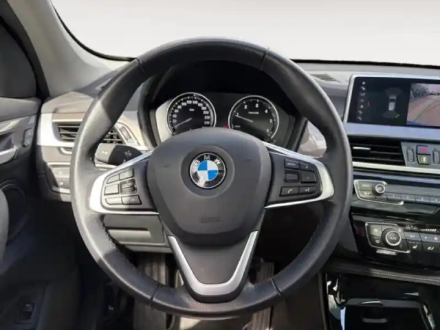 Bmw X1 sdrive18da 150ch xline — photo 12