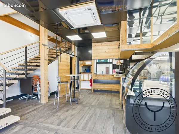 Immeuble 111 m²