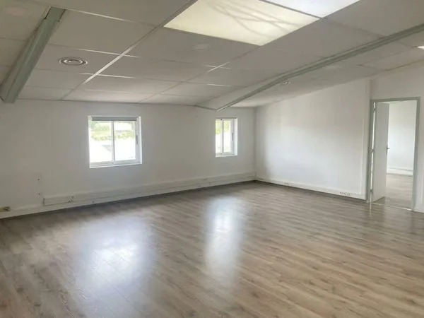 Bureau 37 m²