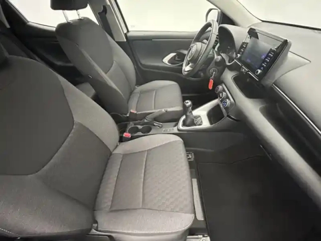 Toyota Yaris 70 vvt-i dynamic — photo 21